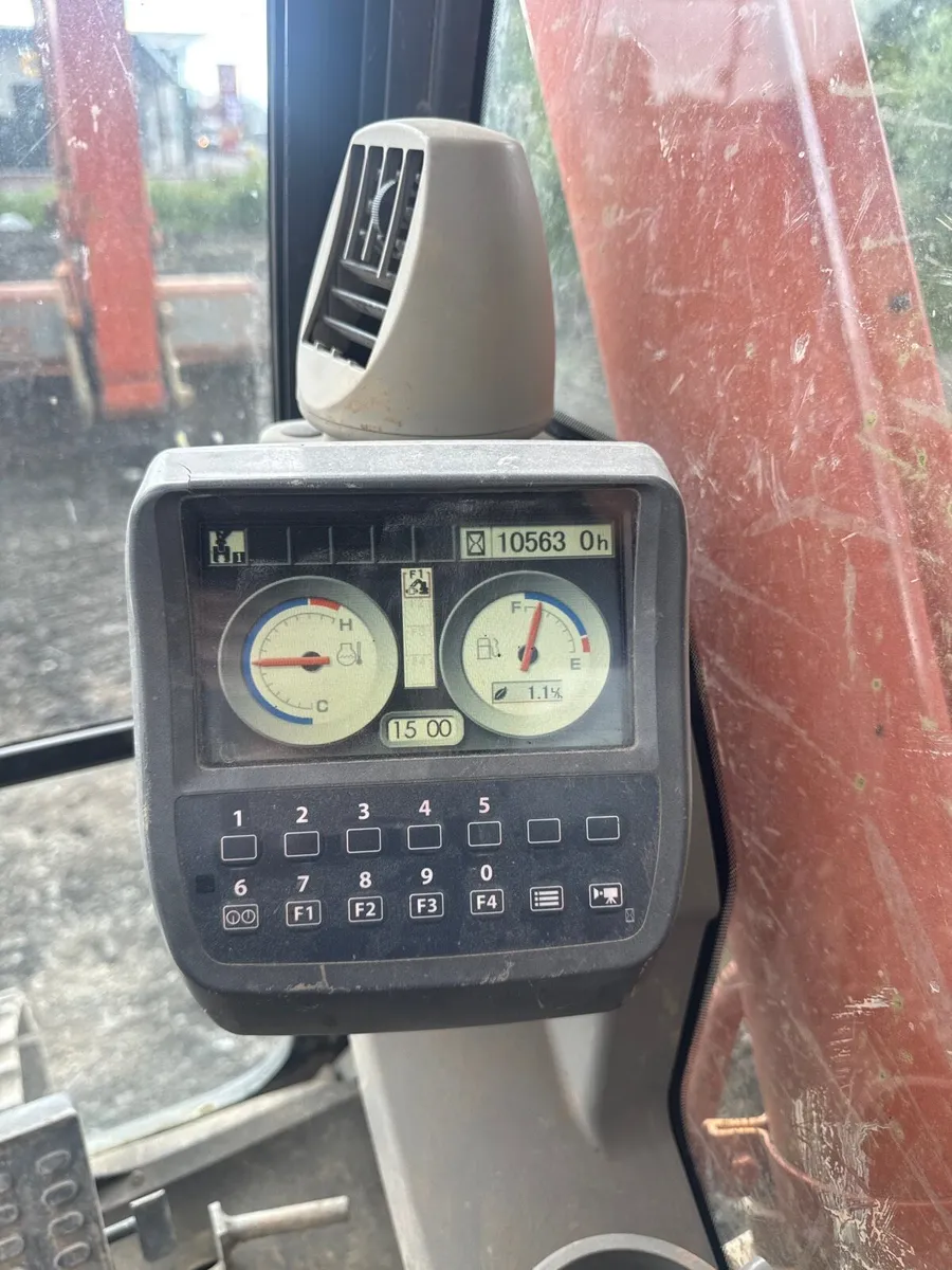 Hitachi zx250 - Image 1