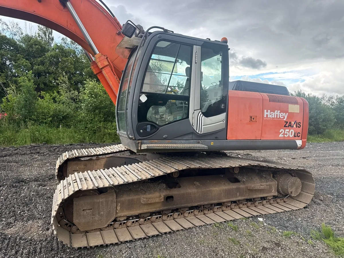 Hitachi zx250 - Image 2