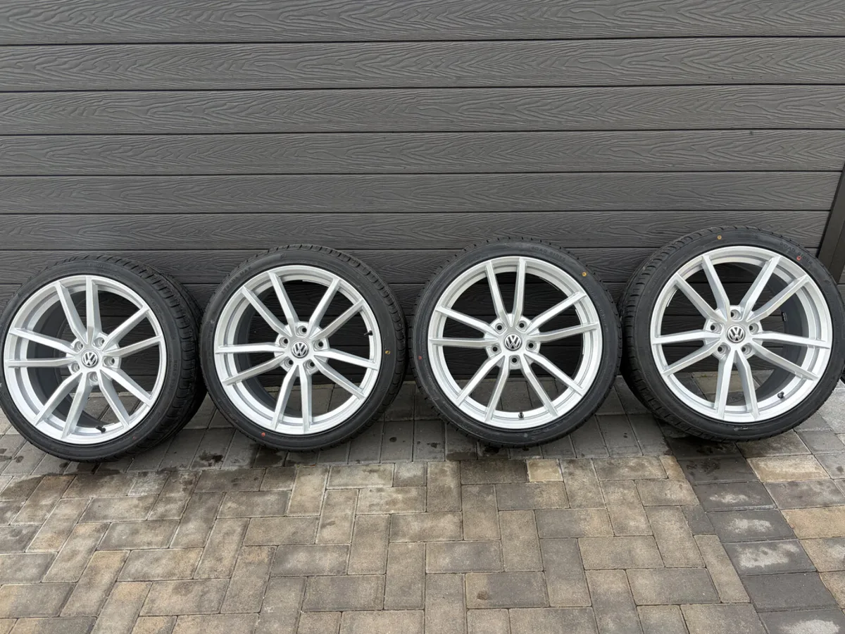 18” NEW VOLKSWAGEN PRETORIA ALLOY WHEELS & TYRES - Image 2