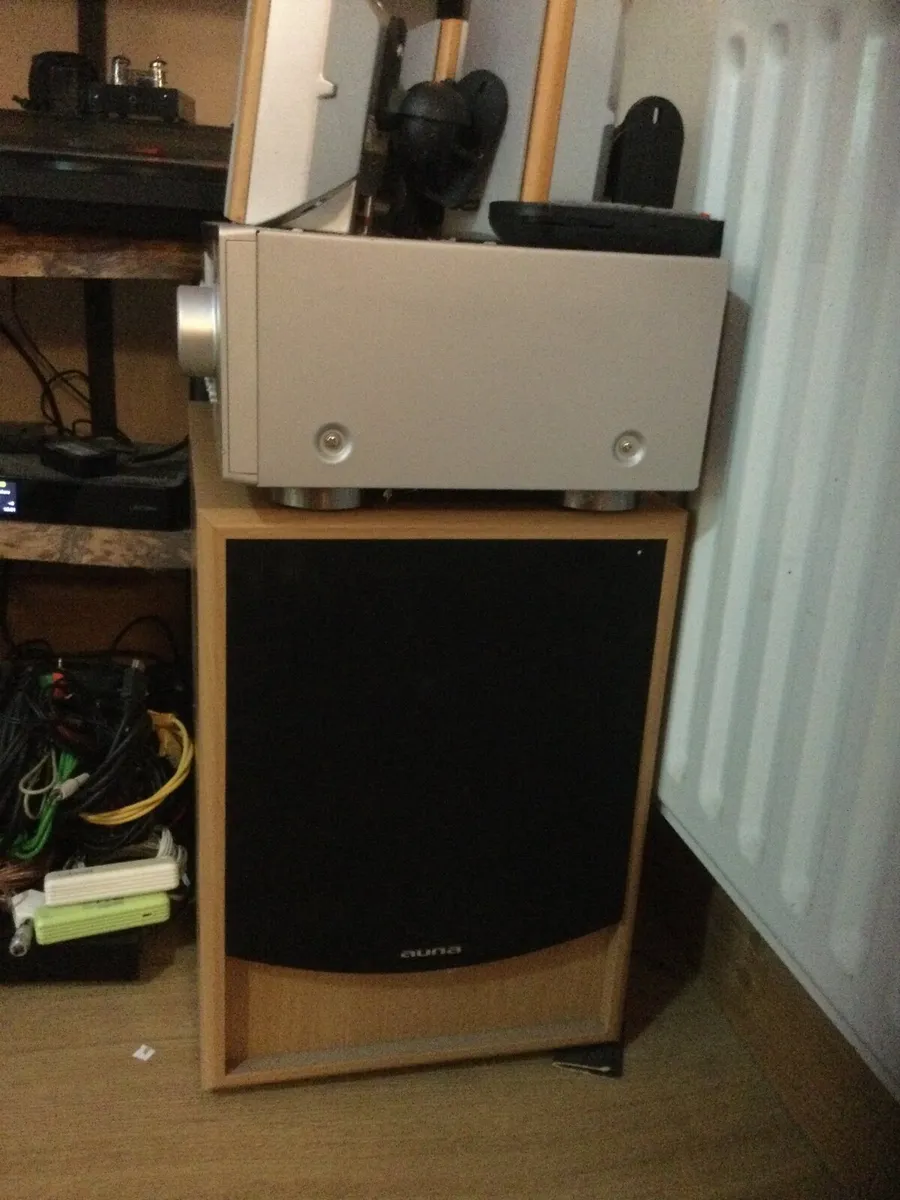 Yamaha RX-V359 amp, 5 speakers plus active sub - Image 3