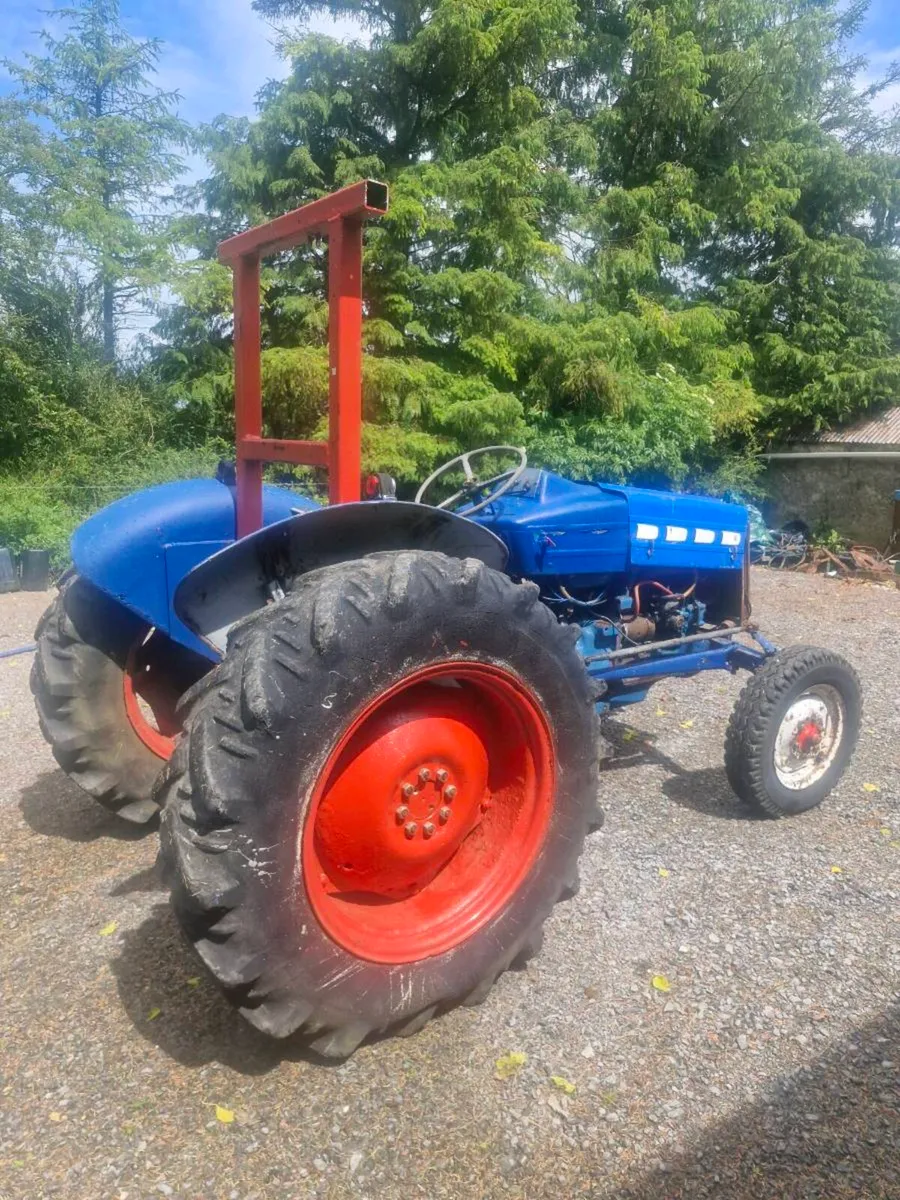Ford 3000 - Image 1