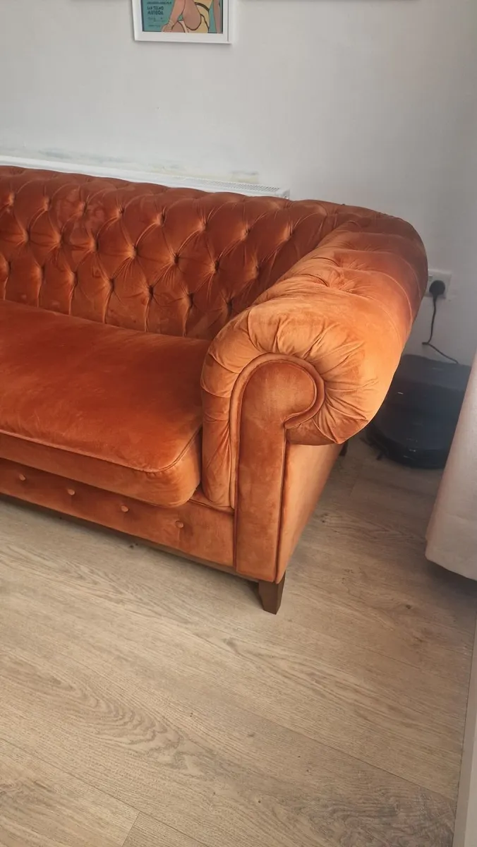 Chesterfield 3 Seater Sofa - Image 4