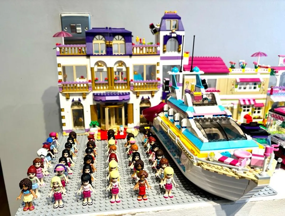 LEGO Friends Lot - Image 3