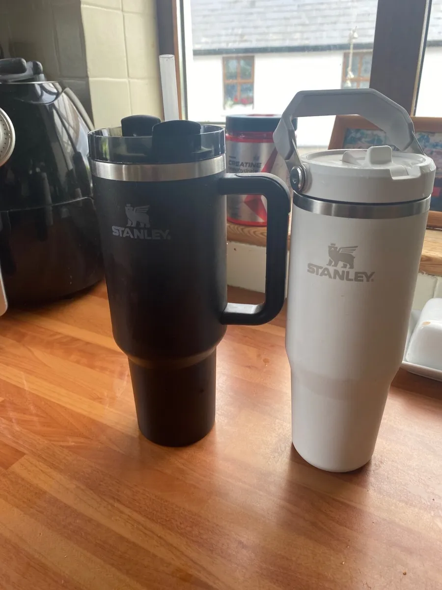 Stanley bottles/tumblers - Image 1