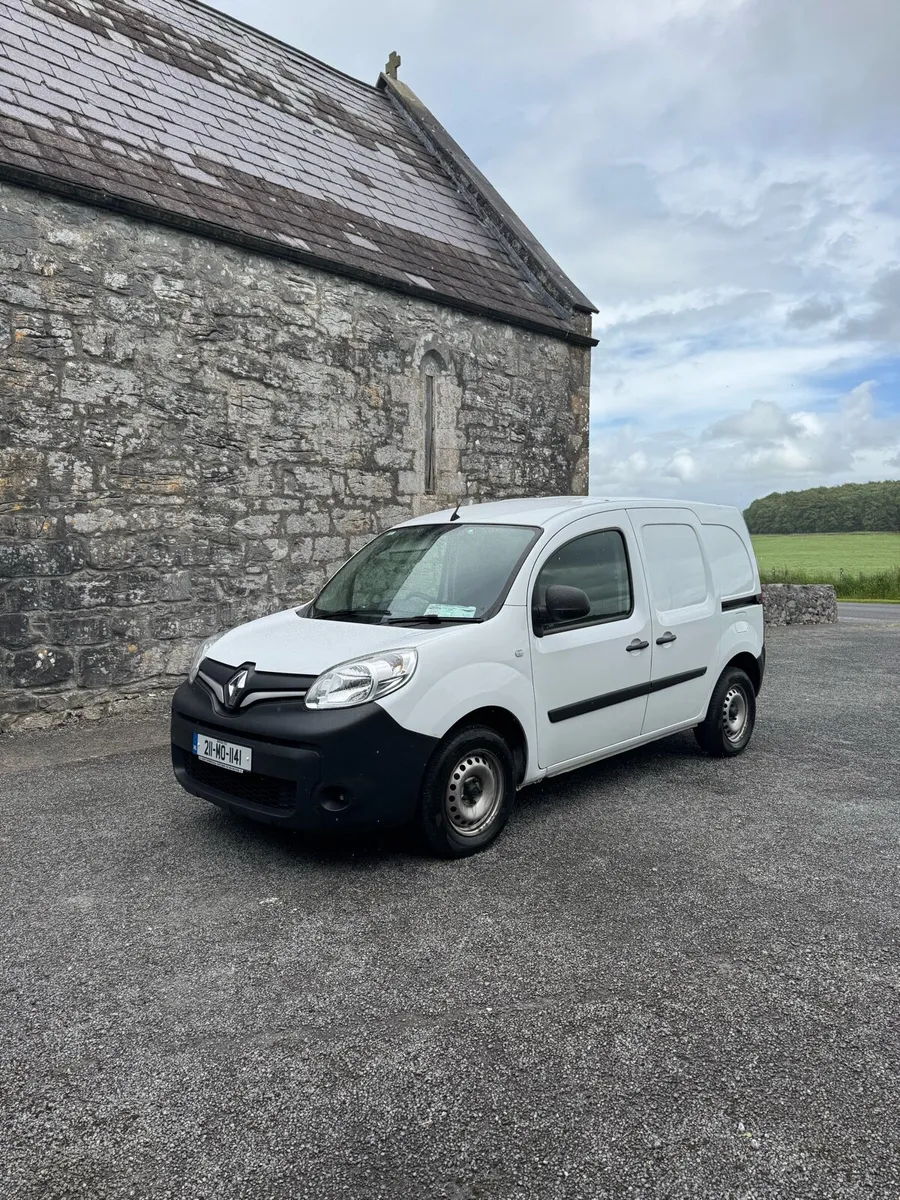 2021 Renault Kangoo - Image 1