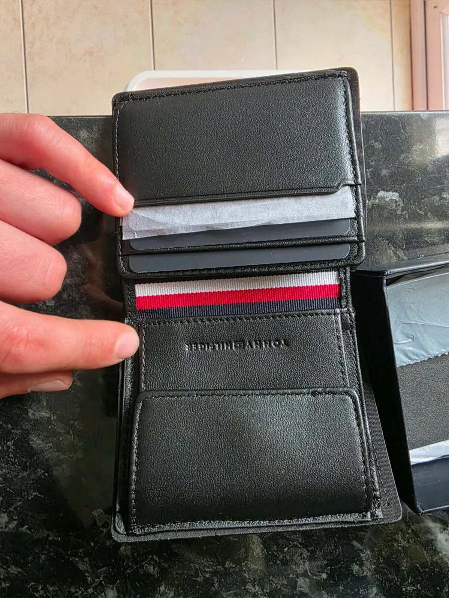 Tommy Hilfiger Wallet - Image 2
