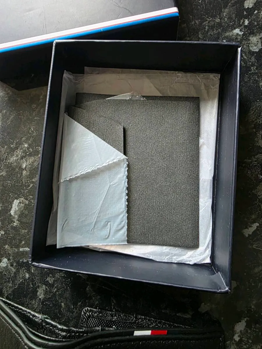 Tommy Hilfiger Wallet - Image 4
