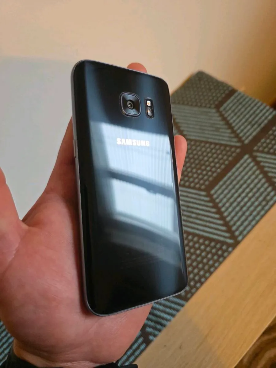 Samsung Galaxy S7 - Image 3
