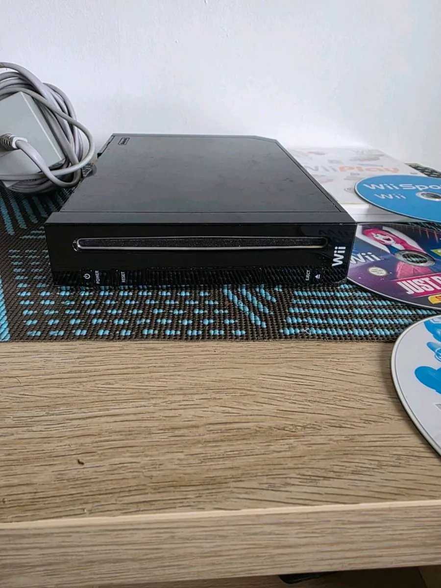 Wii - Image 2
