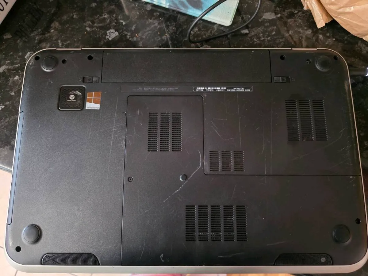 Dell Inspiron 5720 - Image 2