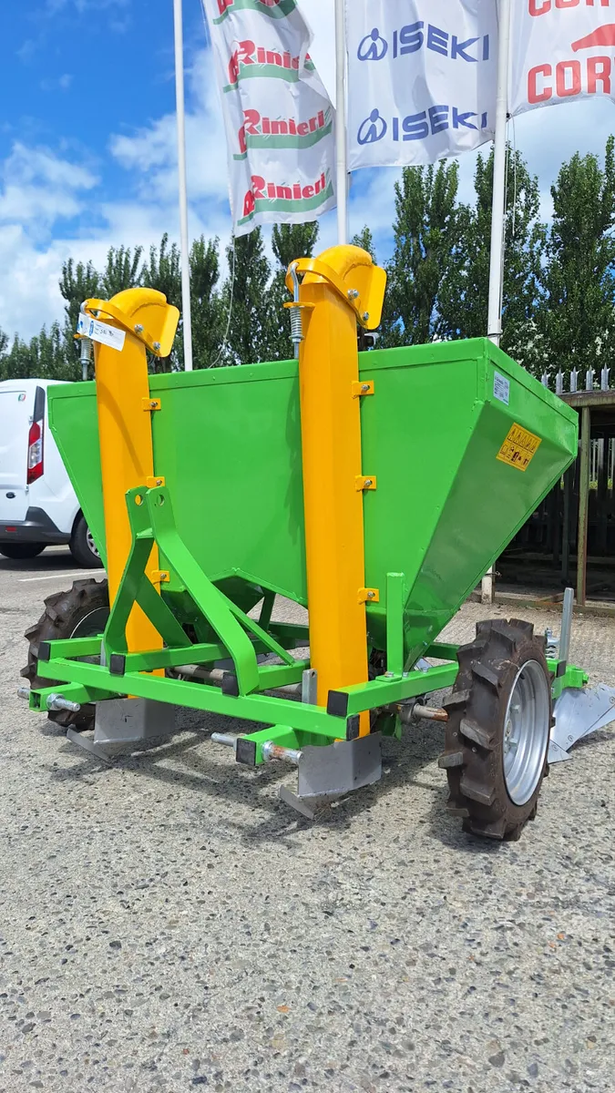 Two row Zagroda potato planter - Image 1