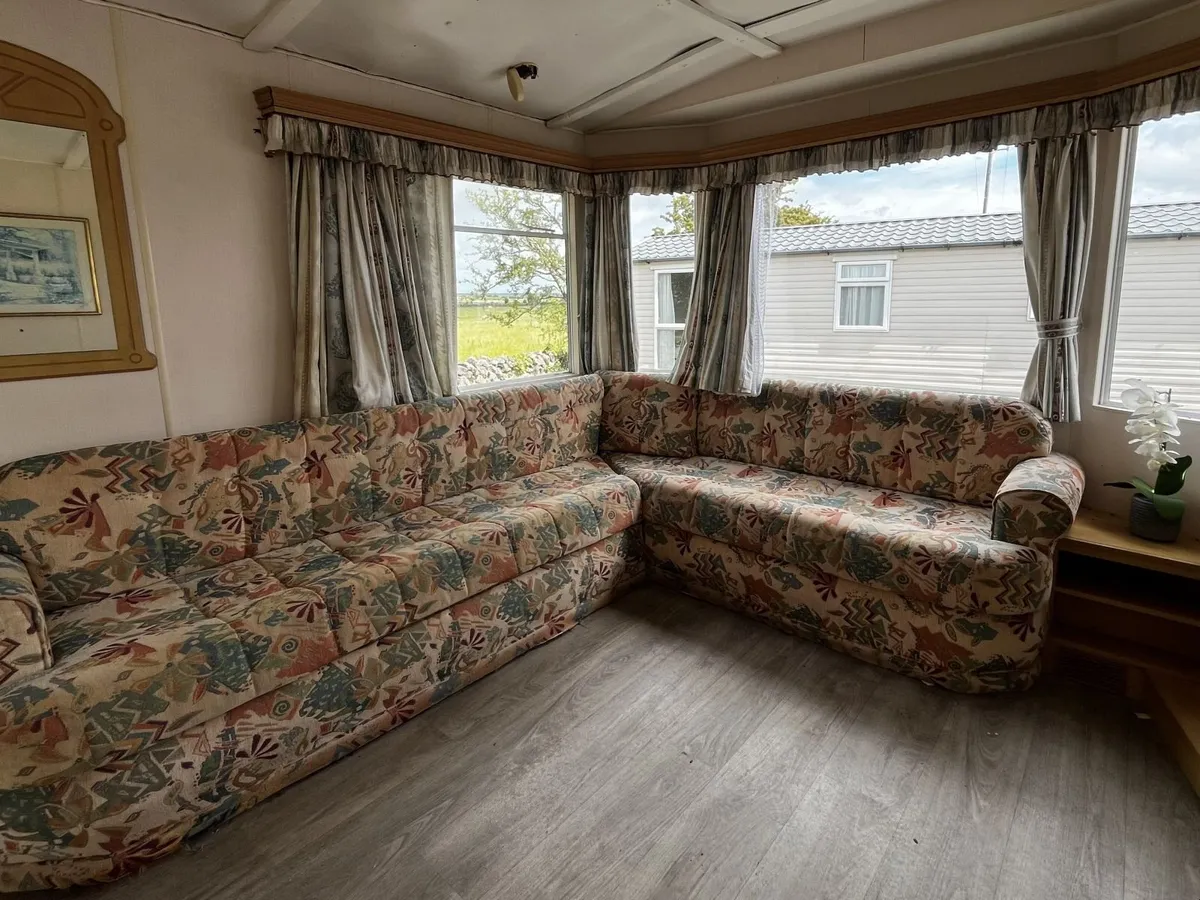 28x10' Mobile Home - Image 4