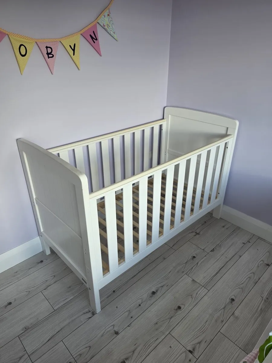Cotbed - Image 1