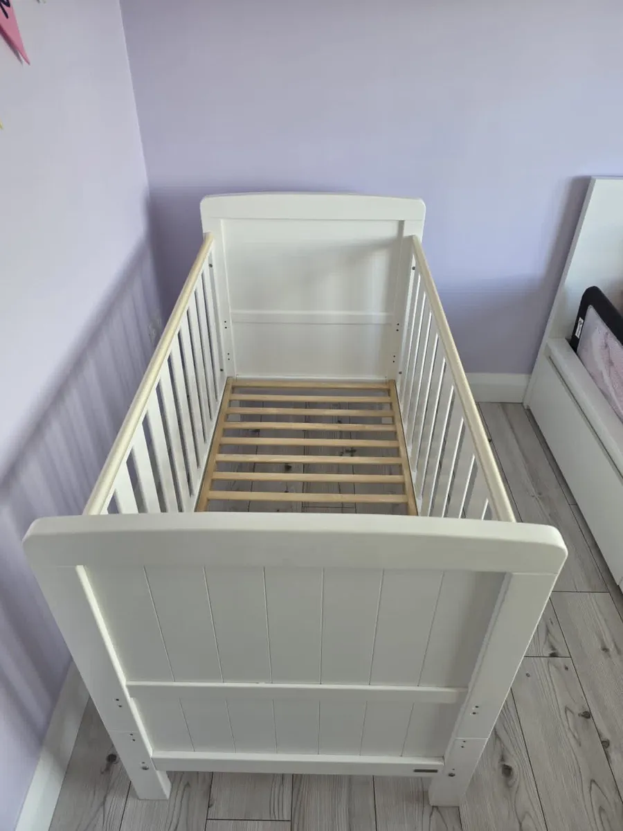 Cotbed - Image 2