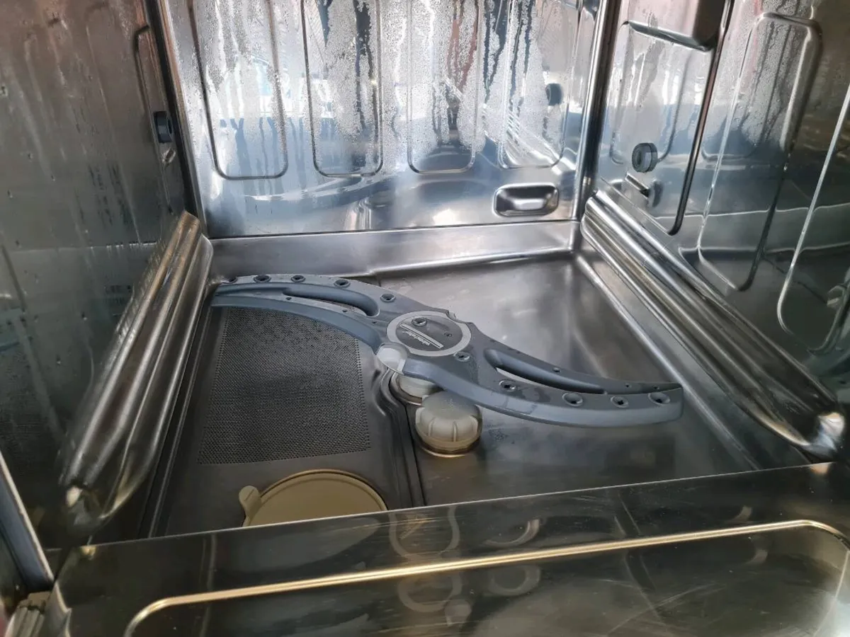 Winterhalter UC-M Dishwasher - Image 4