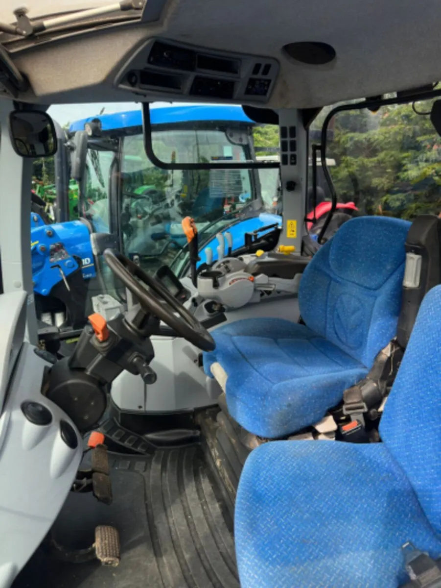 New Holland T.7200 - Image 4