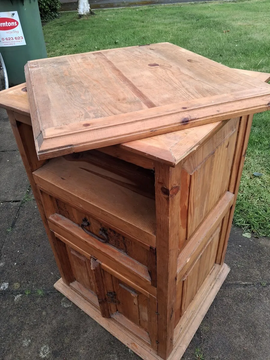 TV Stand - Image 4