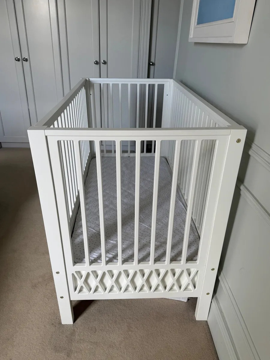 Cam Cam “Harlequin” Baby Cot 60x120cm - Image 3
