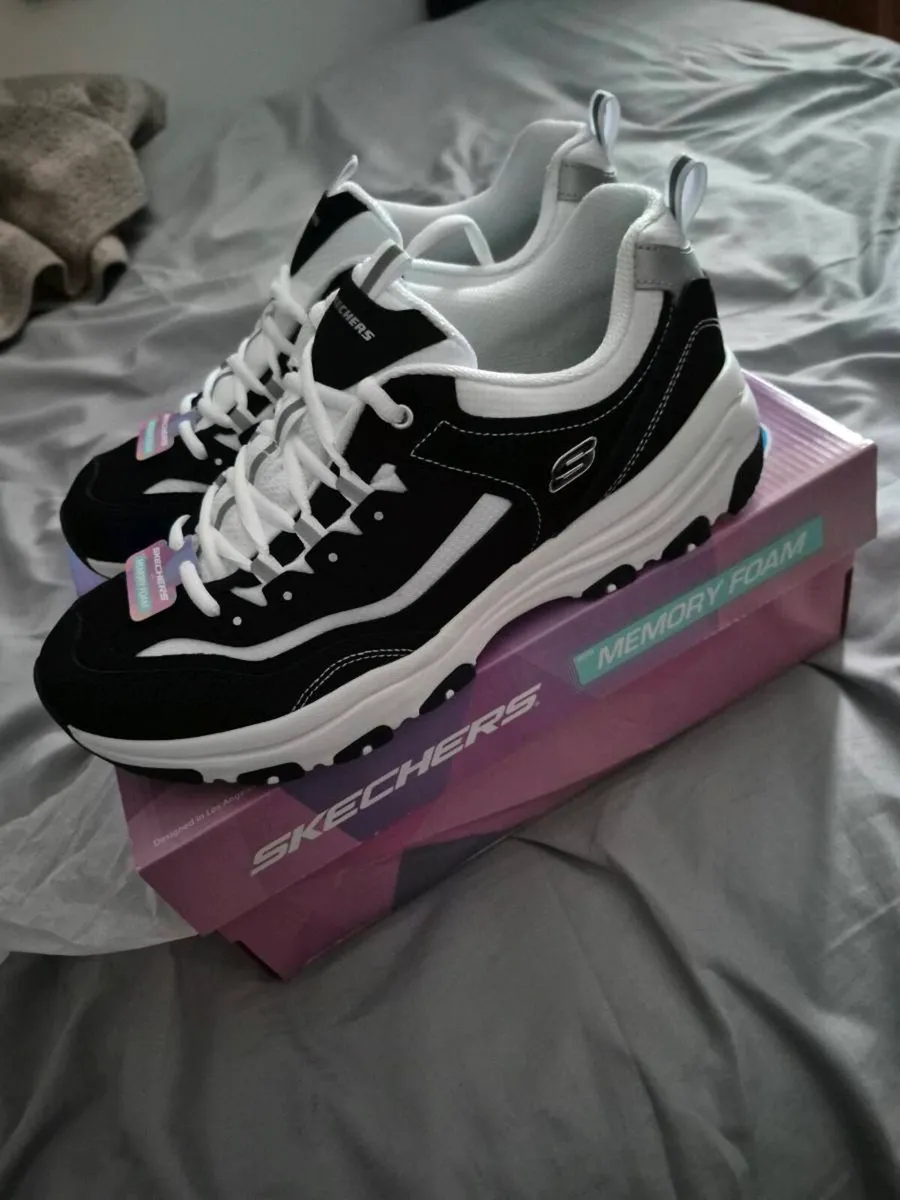 SKECHERS MEMORY FOAM - Image 1