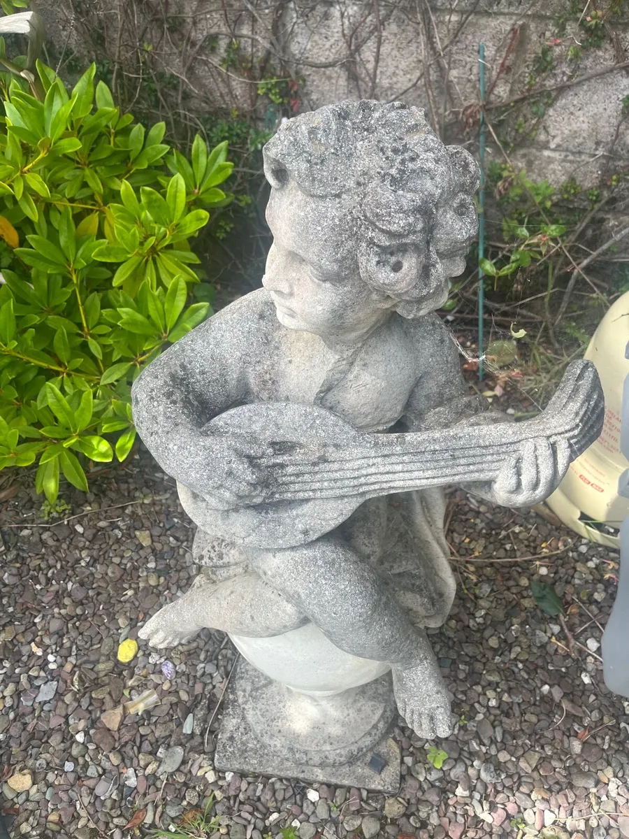 Garden stone statues - Image 1