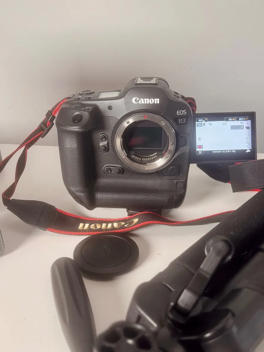 camera - Image 4