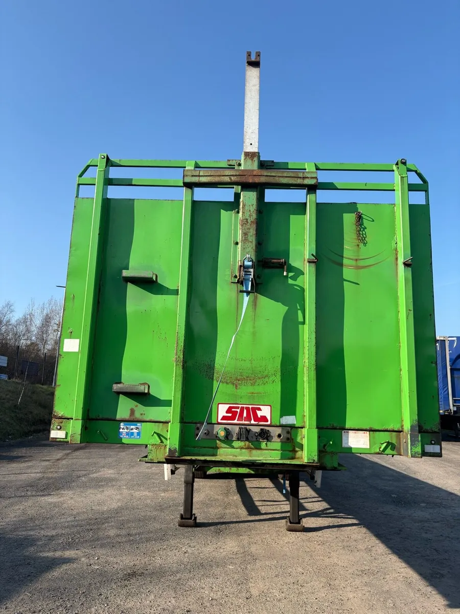 2016 SDC 13.6MT Triaxle Flat Trailer/Moffett Kit - Image 3