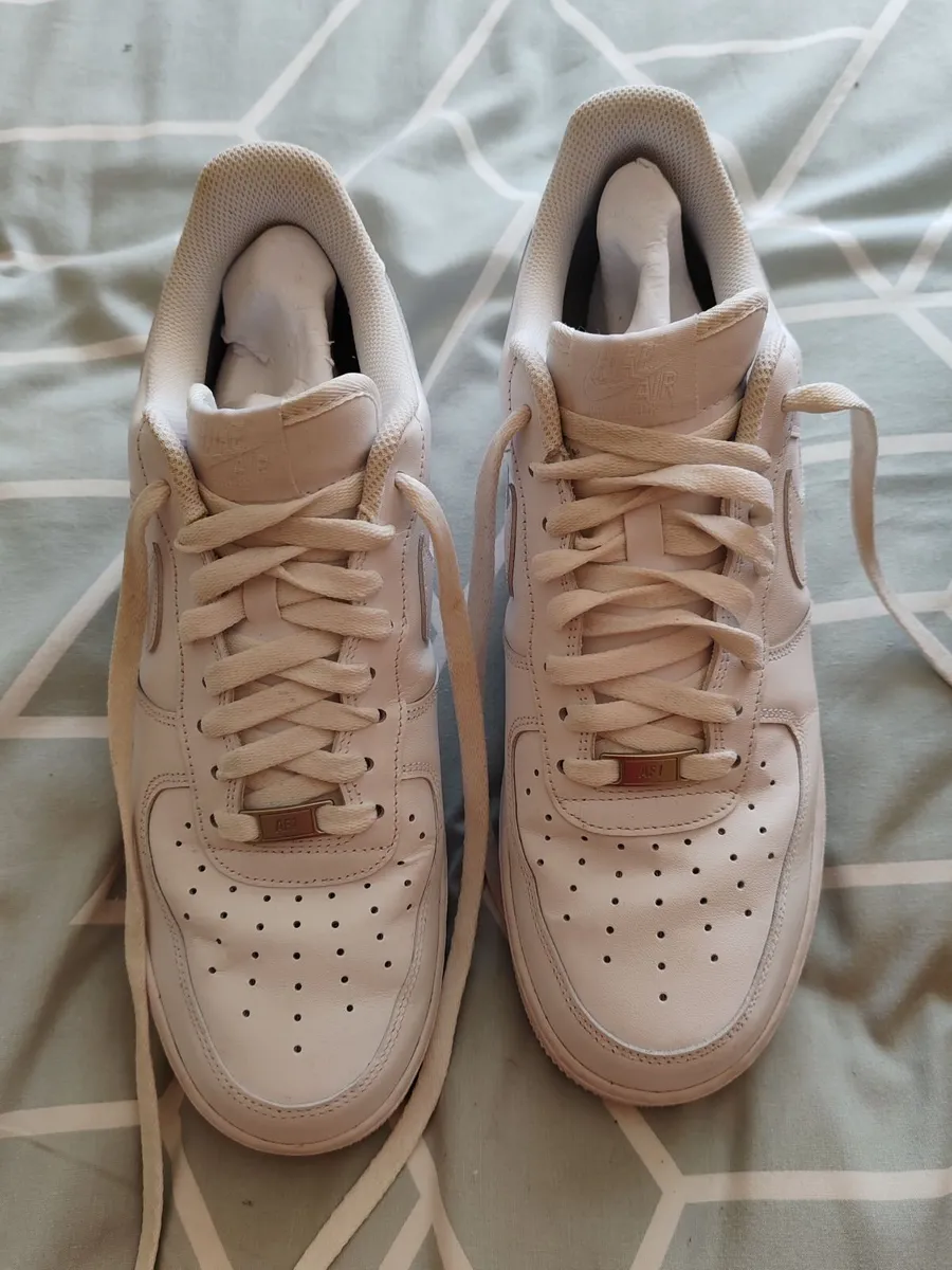 Mens runners for sale - Image 2