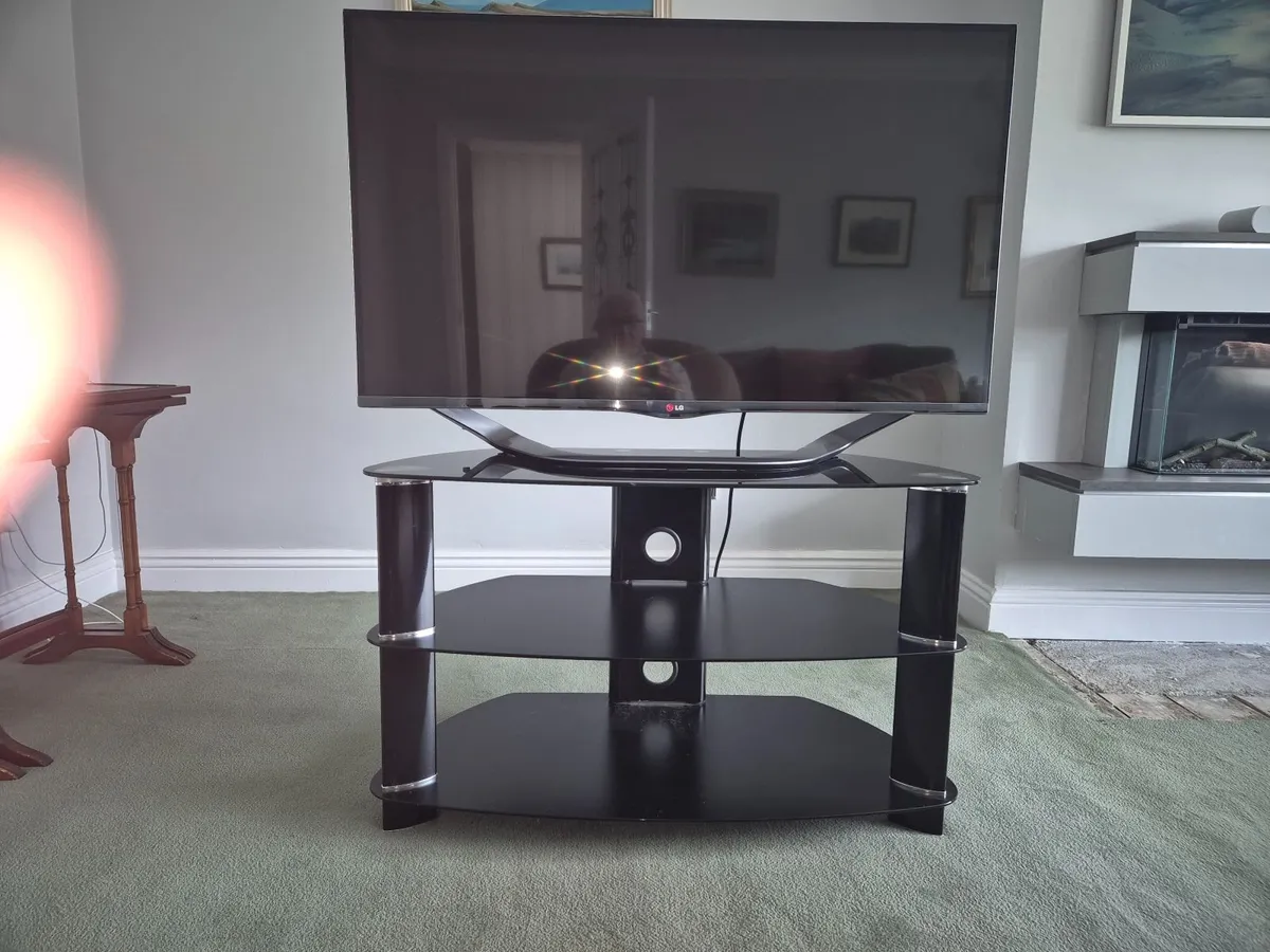 LG 42 in TV for sale perfect condition comes with - Image 2