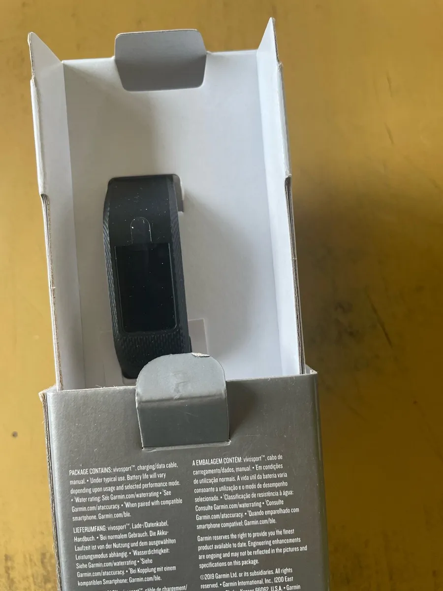 Garmin Smart GPS Activity Tracker - Image 3