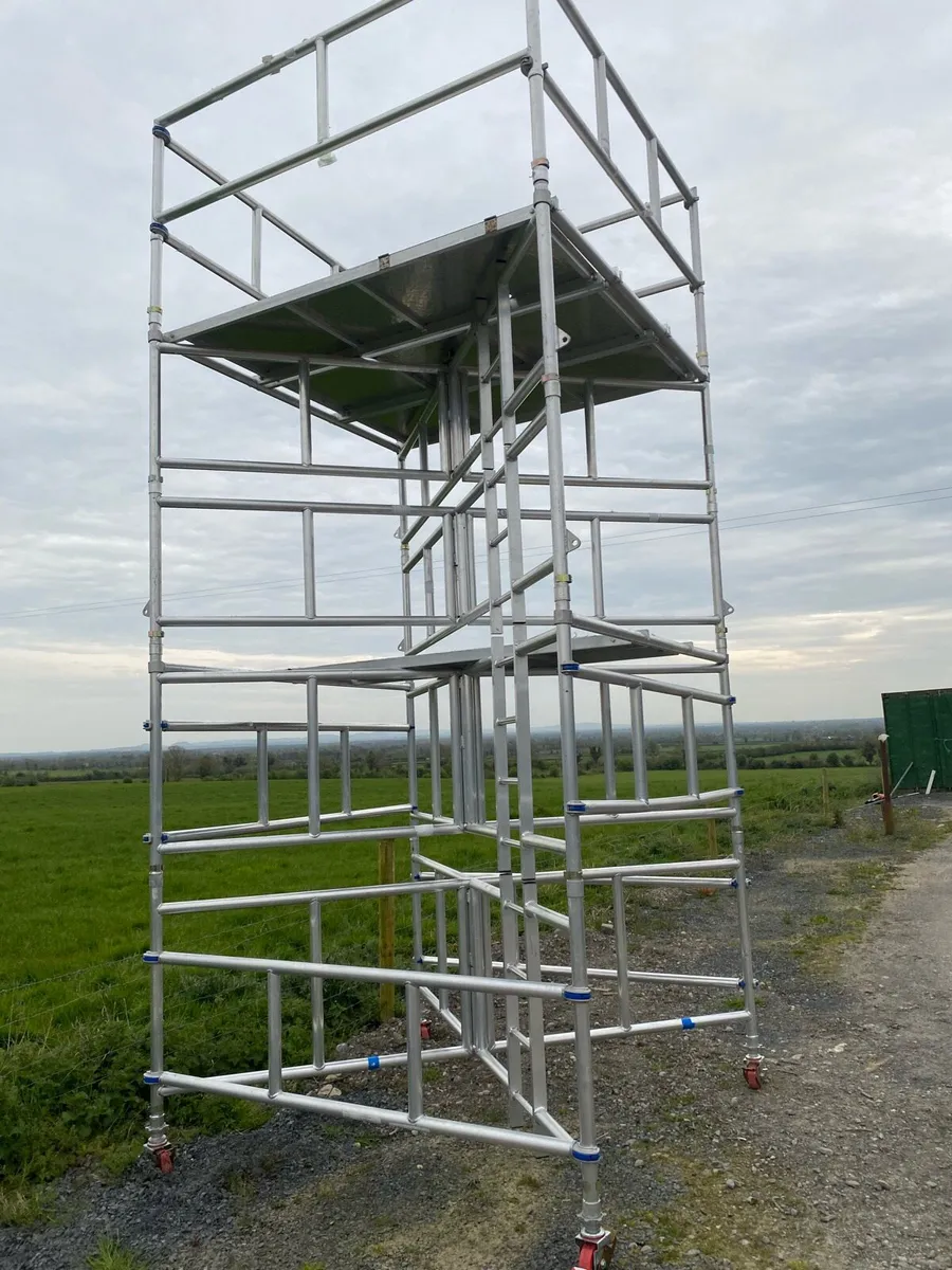 Scaffold tower