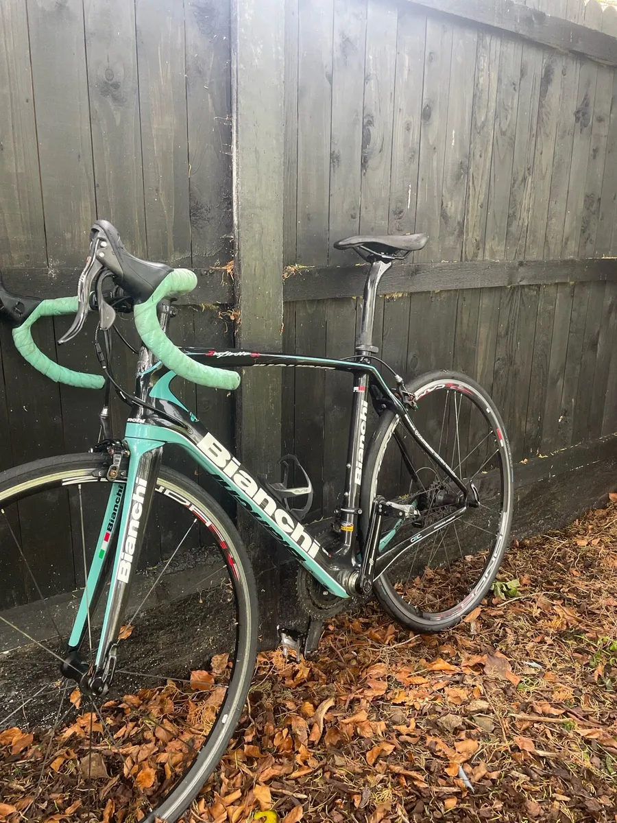 Bianchi infinito CV Full Carbon - Image 1