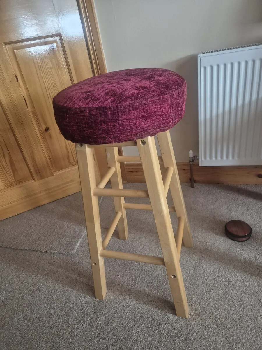 High stools - Image 2