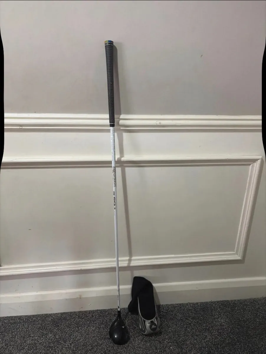 Golf club - Image 1