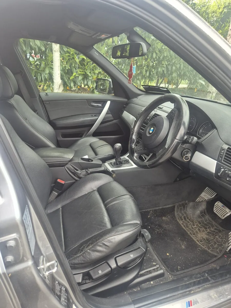 BMW X3 - Breaking only - Image 3