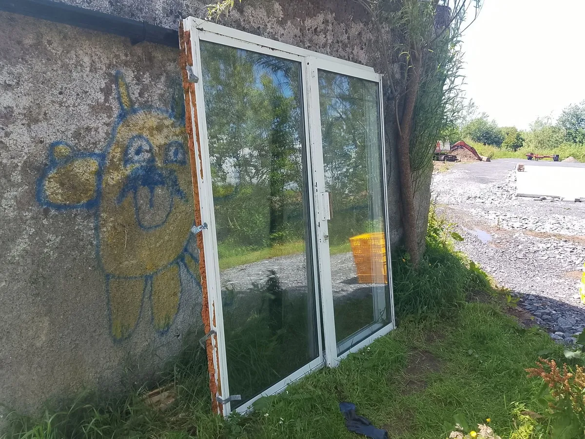 Sliding patio doors - Image 4