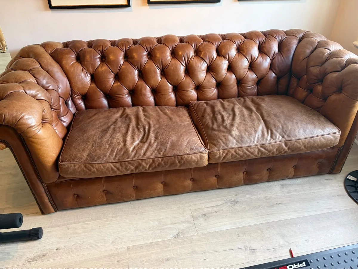 Chesterfield Leather sofa - Image 3