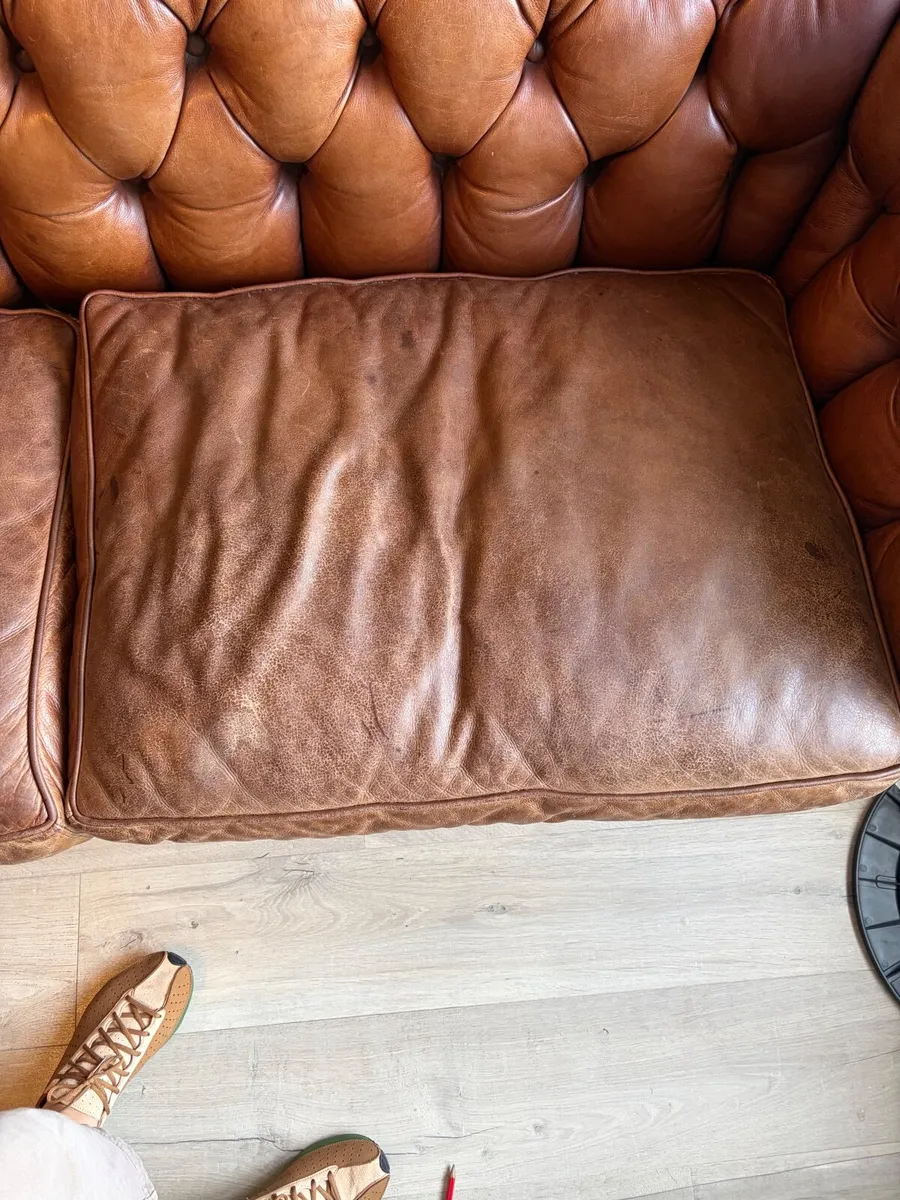 Chesterfield Leather sofa - Image 4