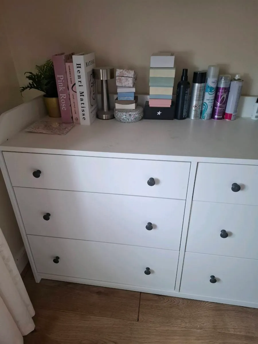 Large White 6-Drawer Chest of Drawers - Image 4