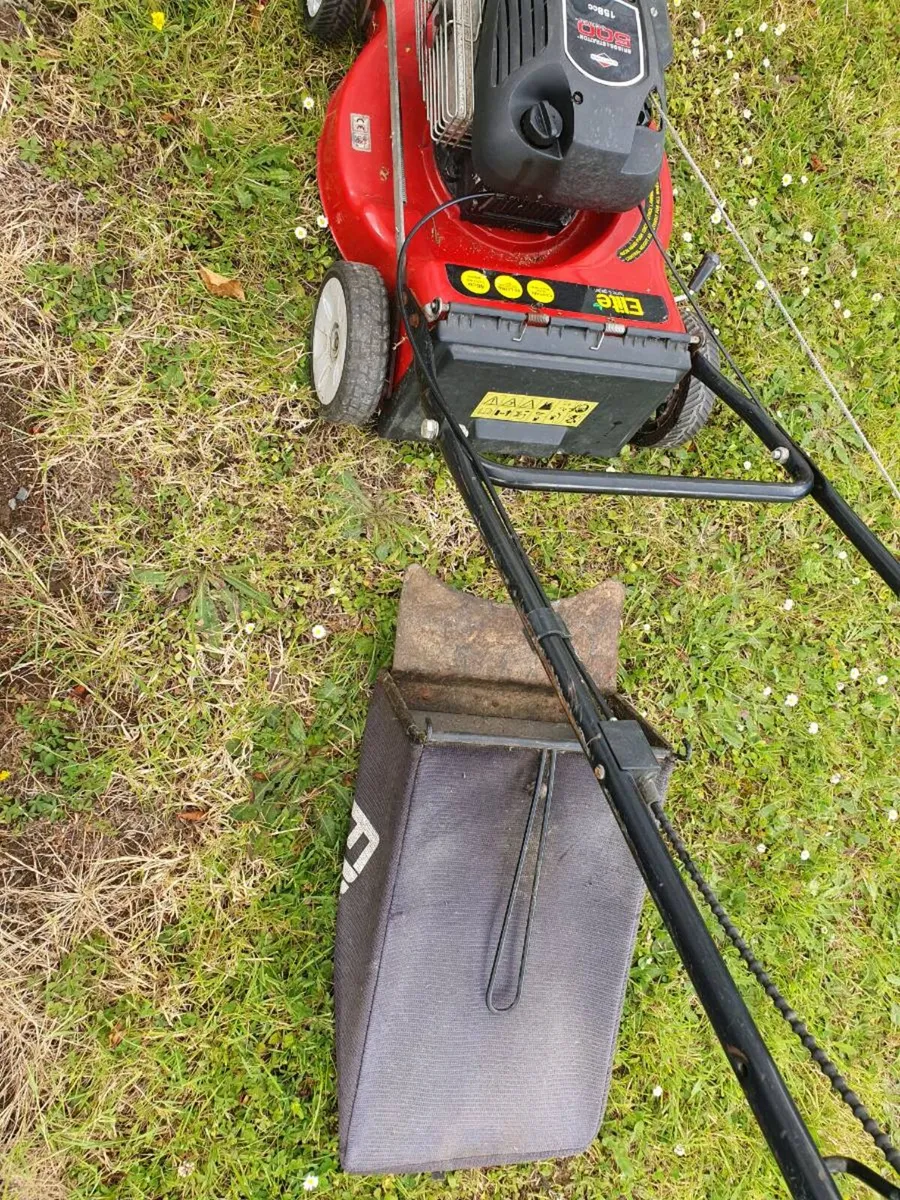 ELITE  ( briggs & stratton )5hp lawnmower - Image 3