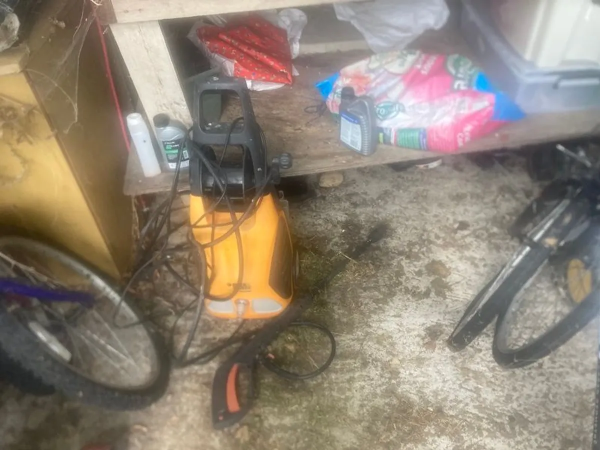 Bikes and Shed Contents - Image 3