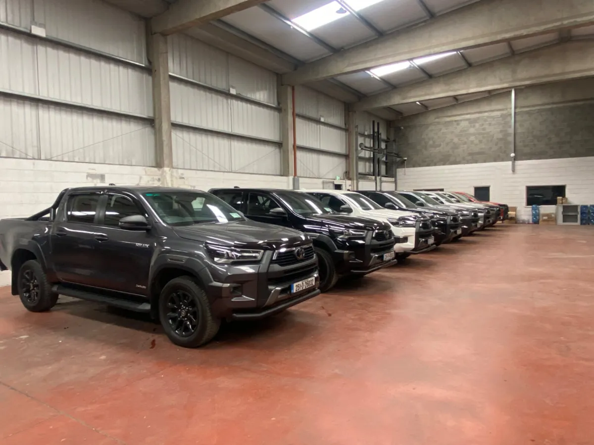 2026 New Toyota Hiluxs - Image 2