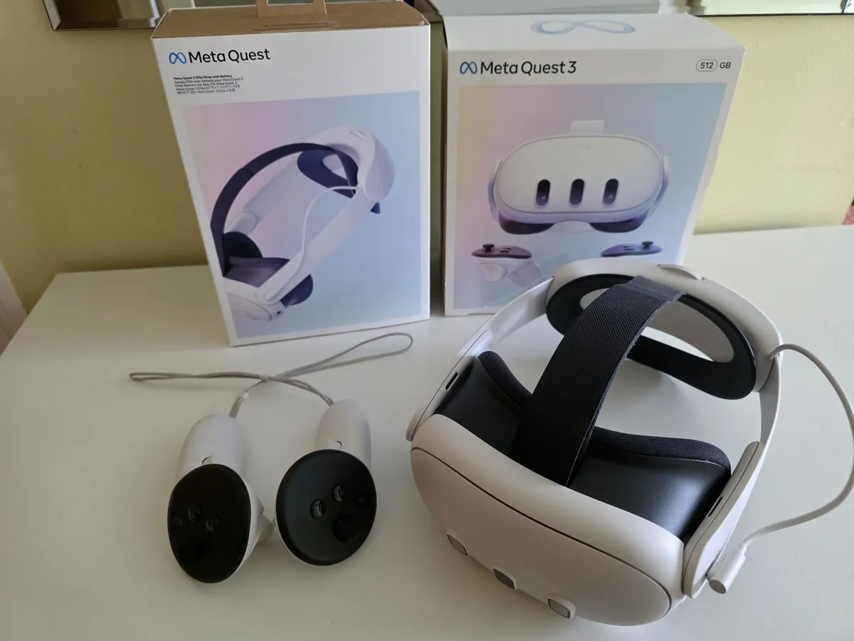 Meta Quest 3 512GB with elite strap with battery - Image 1