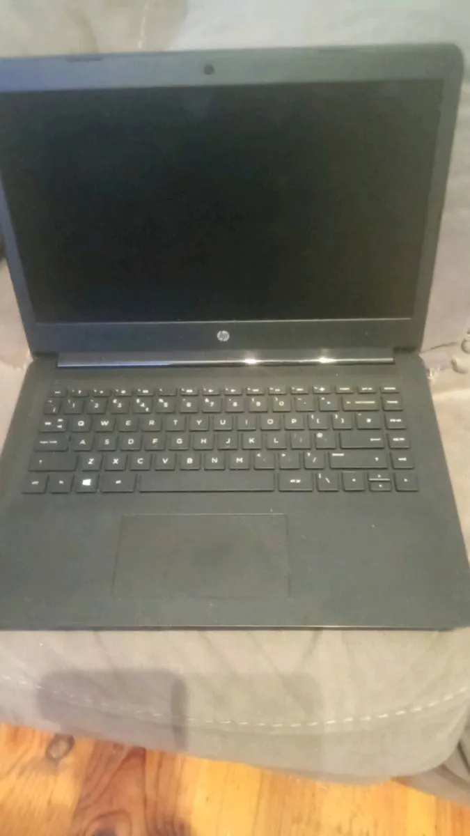 HP laptop - Image 1