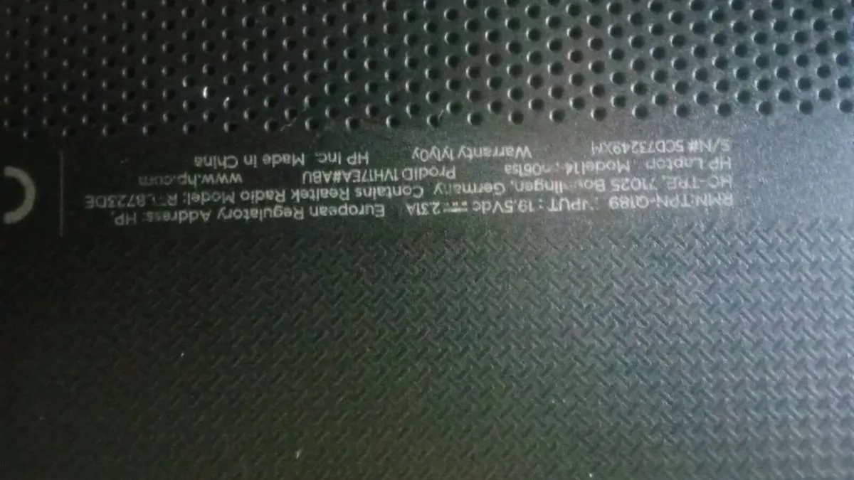 HP laptop - Image 2