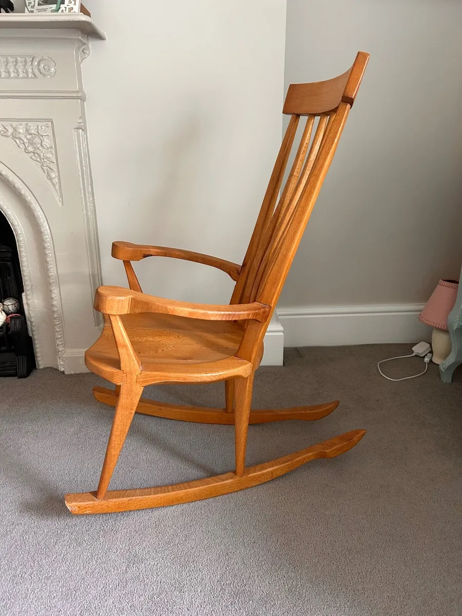 Child’s rocking chair - Image 1