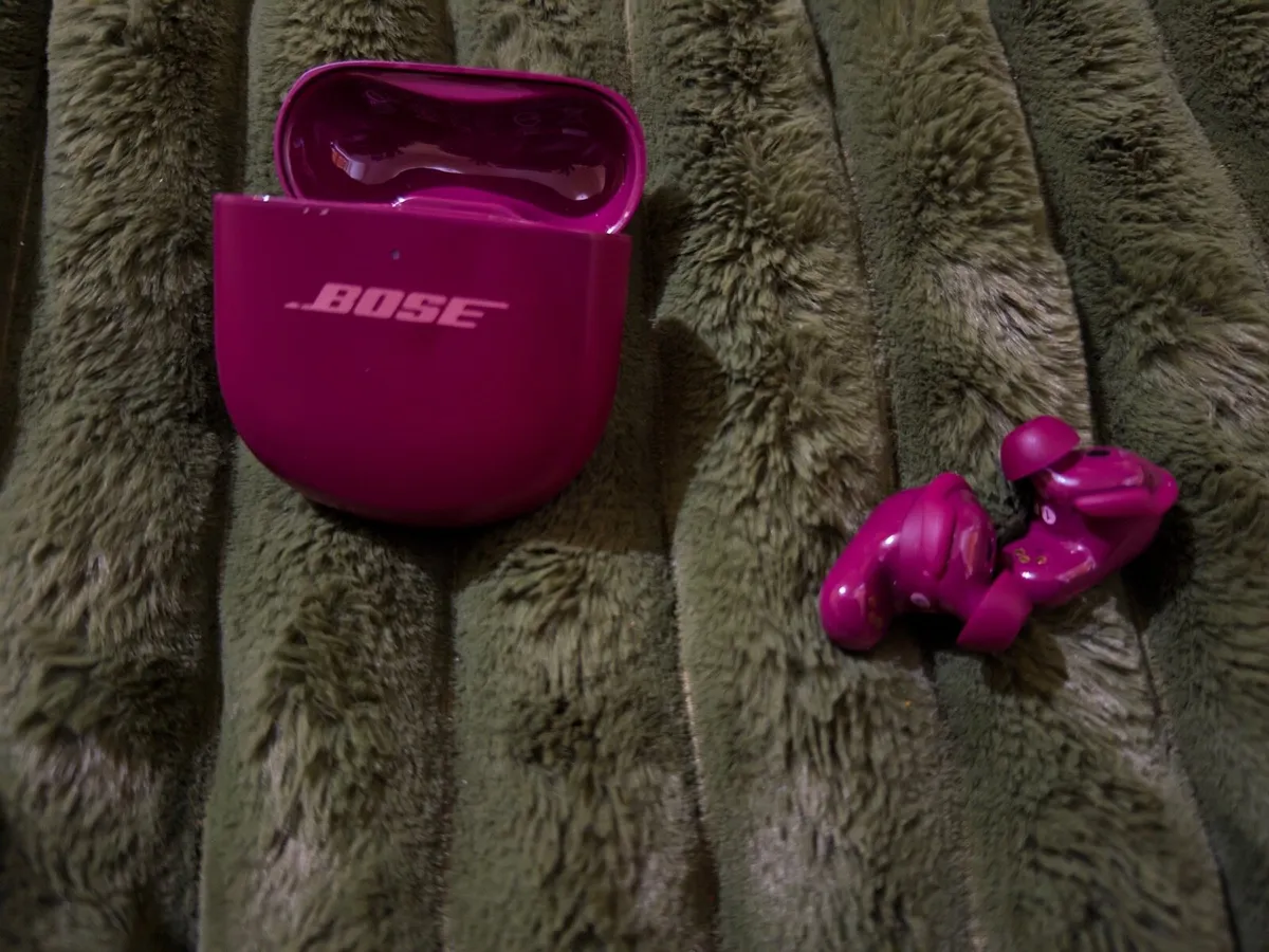 Bose Quiet comfort ultra earbuds 2 - Image 1