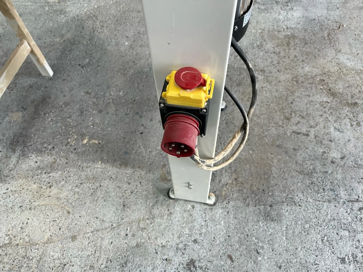 Dust extractor - Image 4