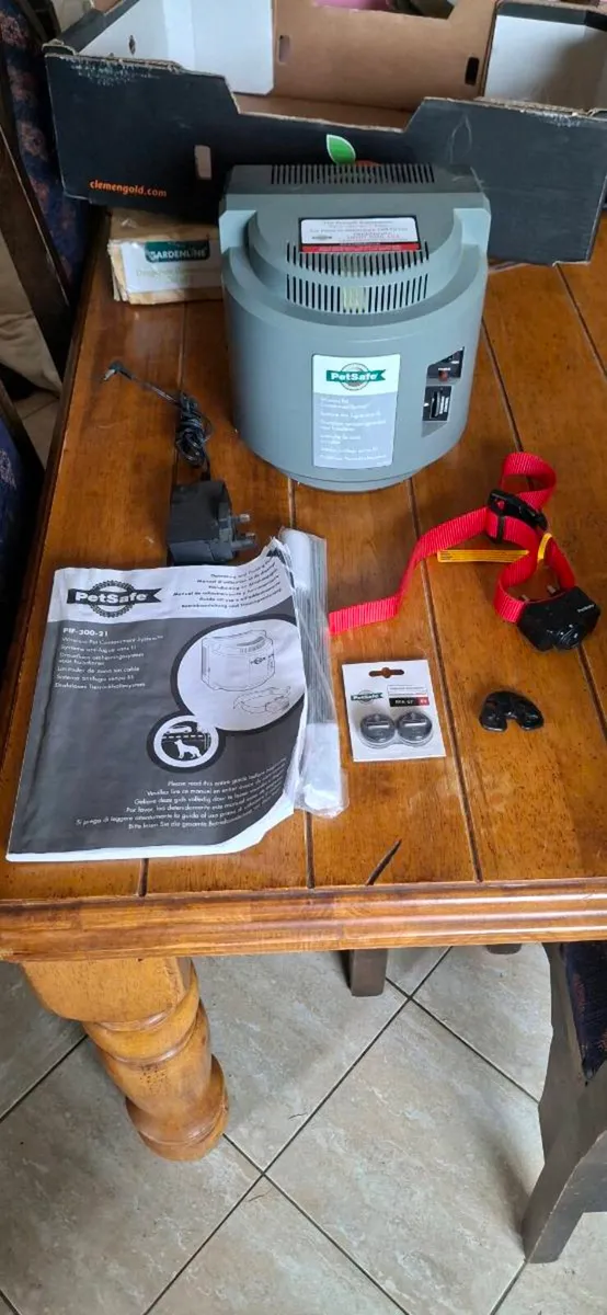 Petsafe Wireless Containment System for Dogs - Image 1