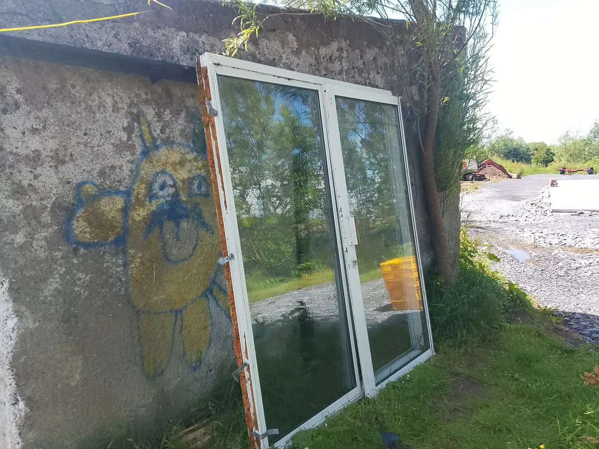 Sliding patio doors - Image 2