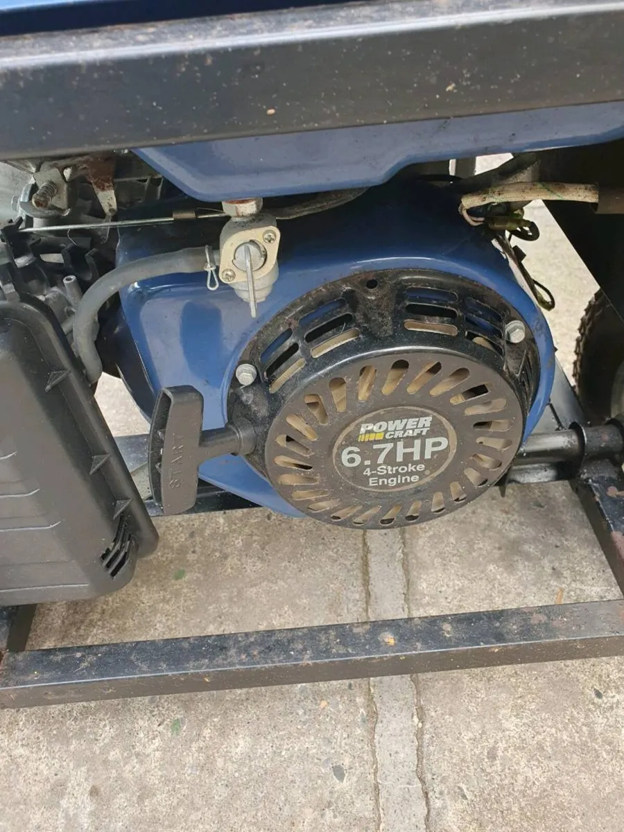 Powercraft 2800lr generator - Image 4